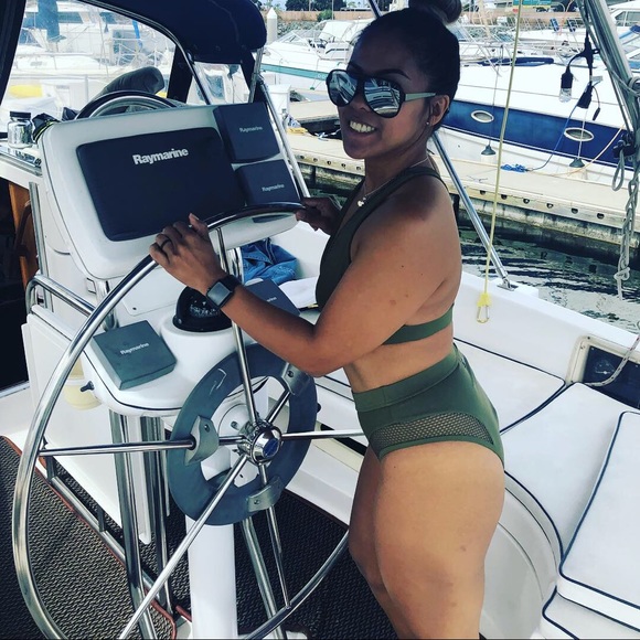 Meet your Posher - Picture 5 of 7